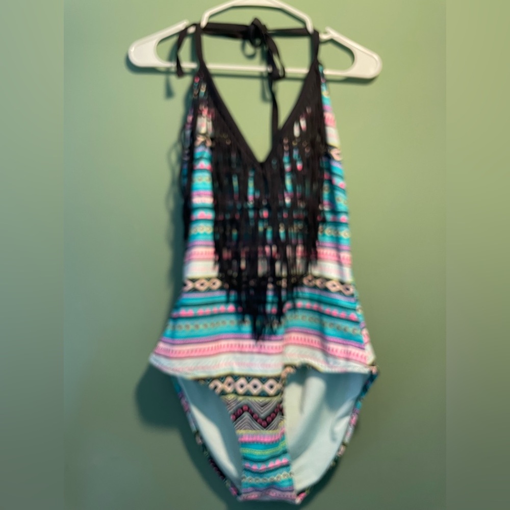 - - Forever, 21+ ladies one piece bathing suit size 2X